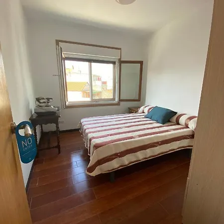 Amplio En El Centro De Apartamento O Grove